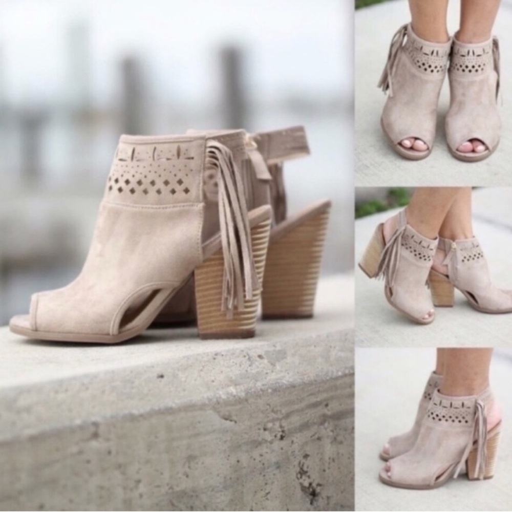 Not Rated Chiara Cream Peeptoed Fringe Boho Ankle Booties Size 10